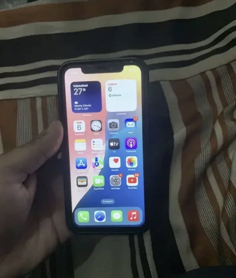 Apple iPhone 11 jv 1