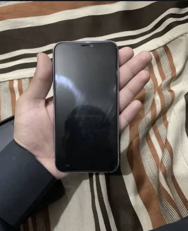Apple iPhone 11 jv 3