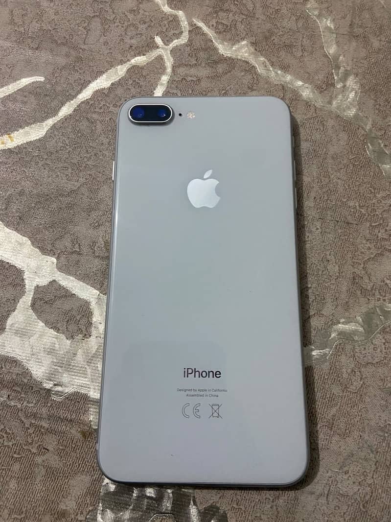 Apple iPhone 8 Plus 1
