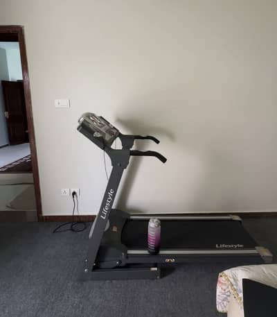 Lifestyle Motorized Treadmill – Excellent Condition