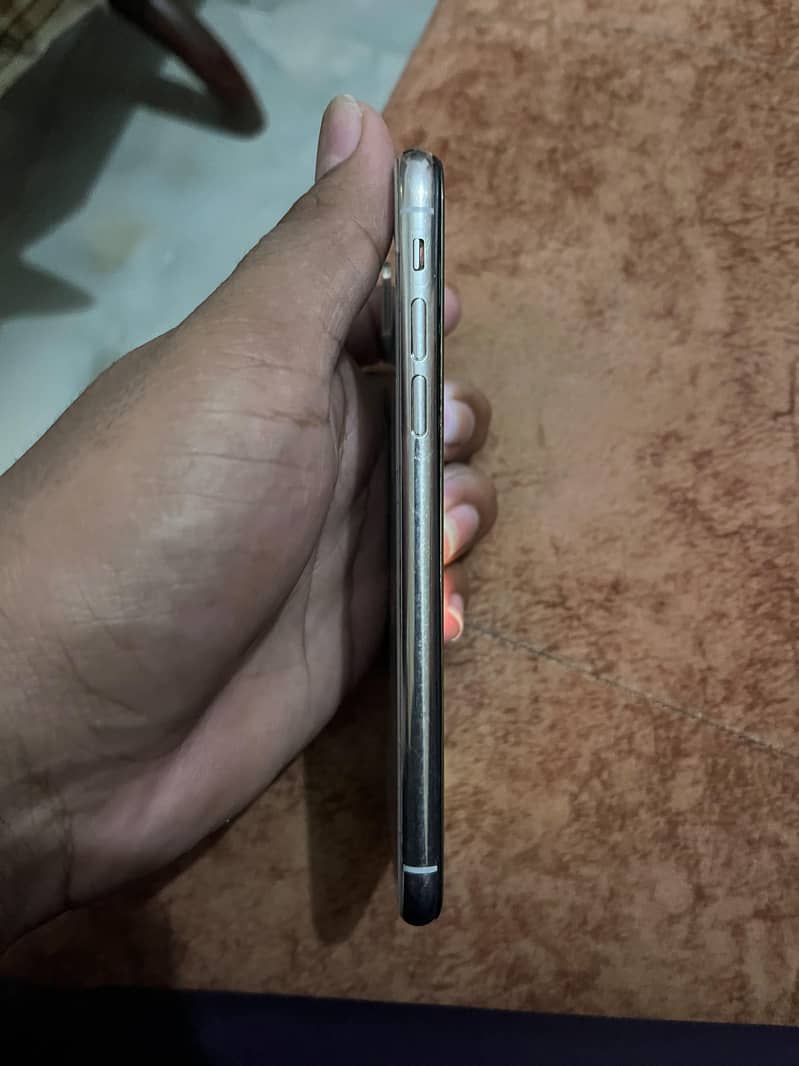 Apple iPhone X 2