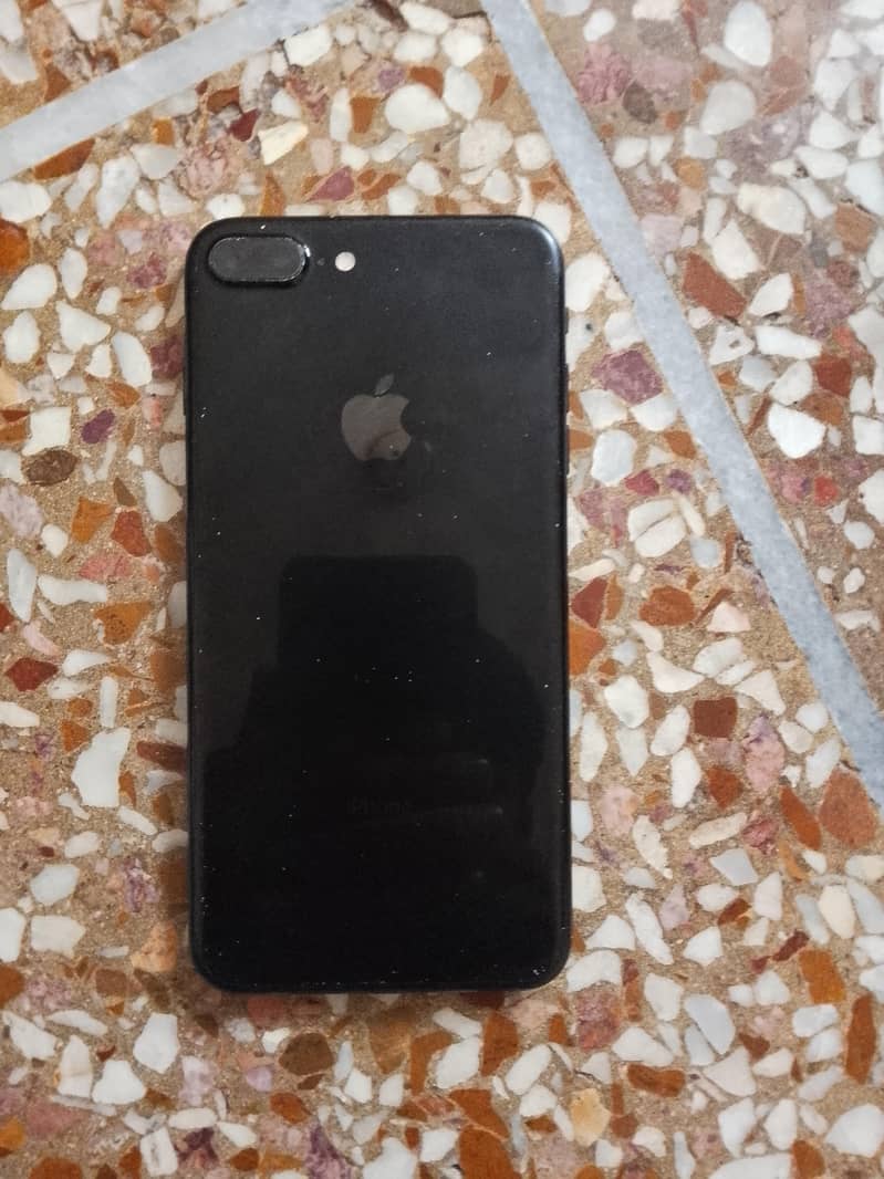 Apple iPhone 7 Plus 2