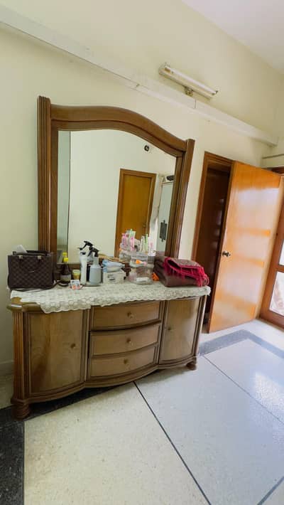 Bed For sale (03135391999)