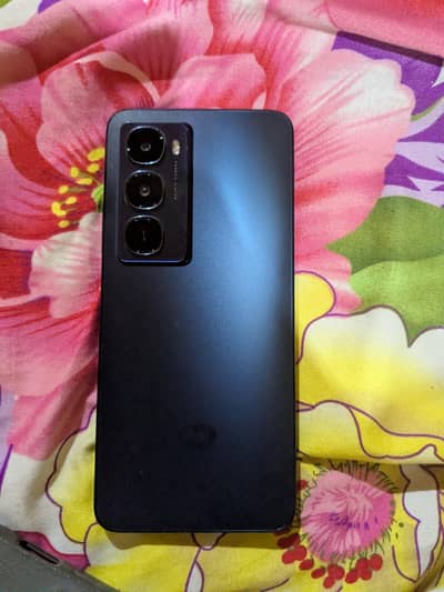 Itel City 100