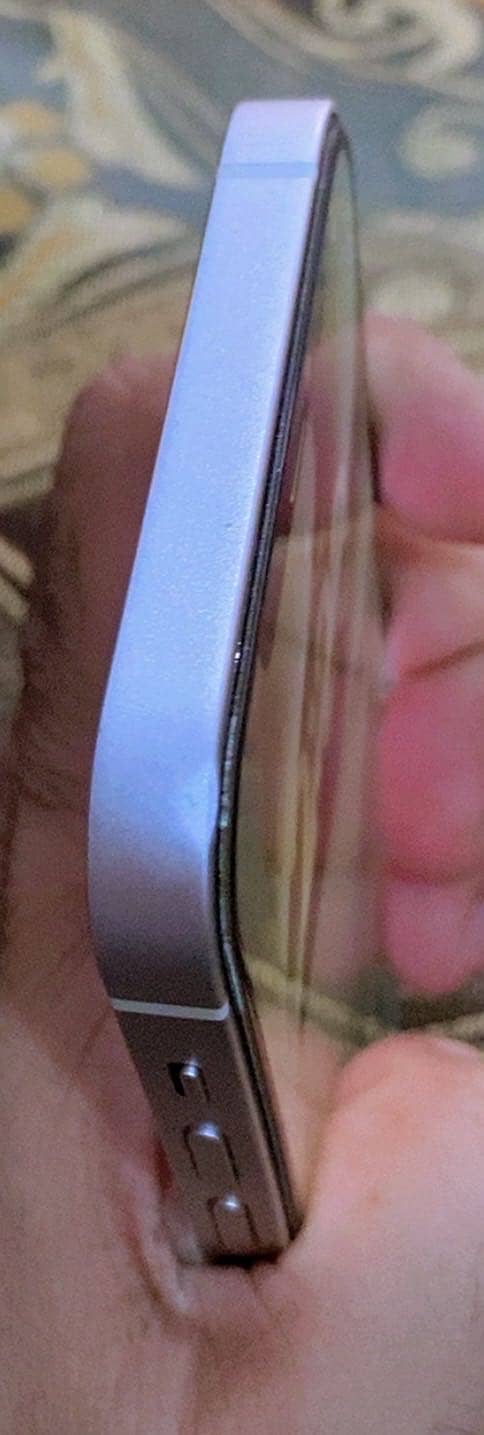 Apple iPhone 12 1