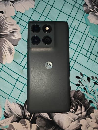 Motorola Edge 2025 8 + 8 256 Gb 5G