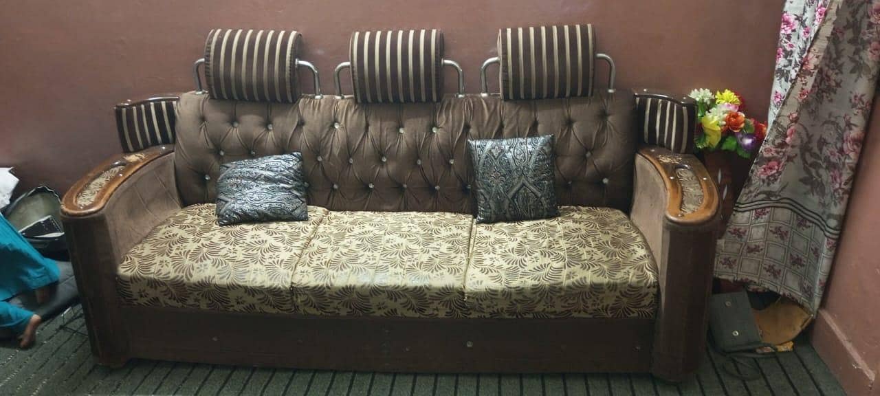 Sofa set 0
