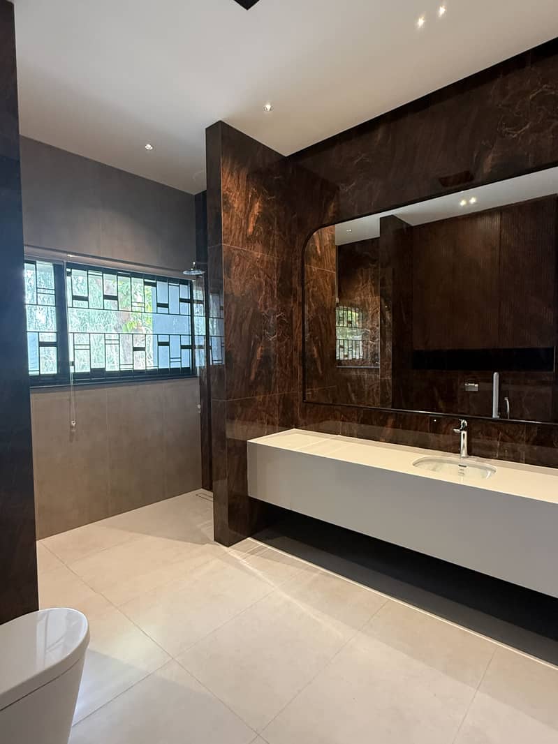 Professional Deep Cleaning 10
