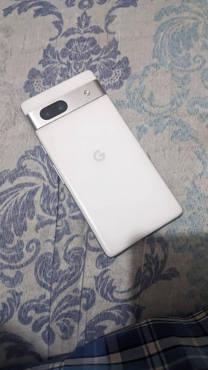 Google Pixel 7a 2