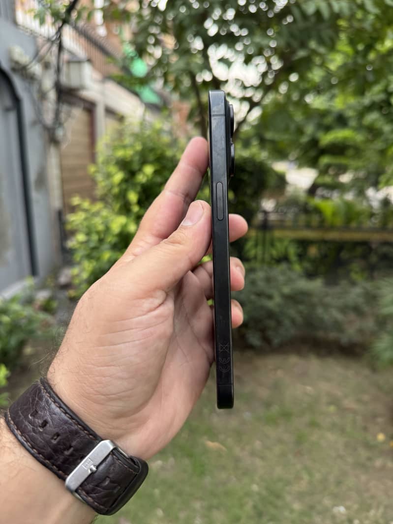 Iphone 15 pro max jv 0