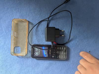 Apple key pad  Whatsapp number 03083648812