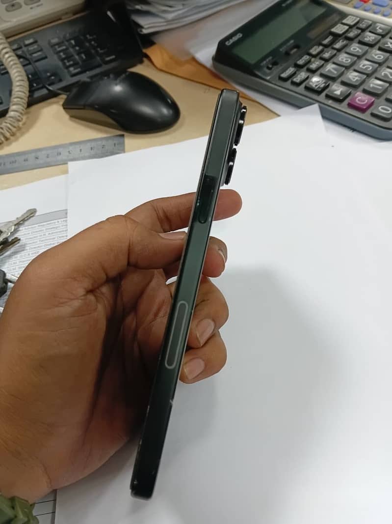 Apple iPhone 15 plus Unlocked 4