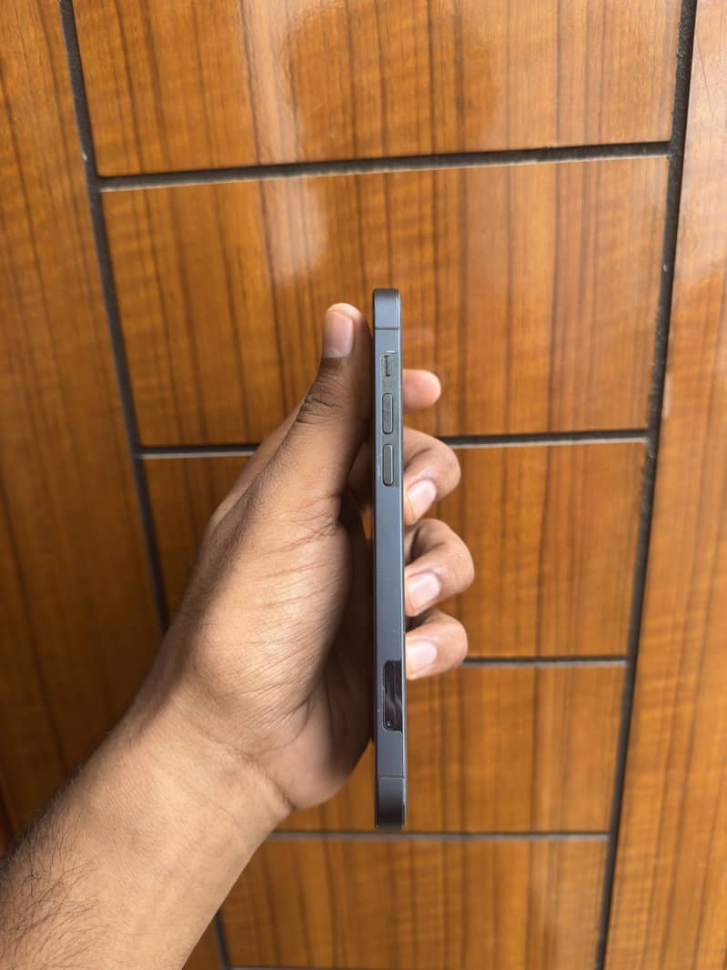 Apple iPhone 12 Pro 1