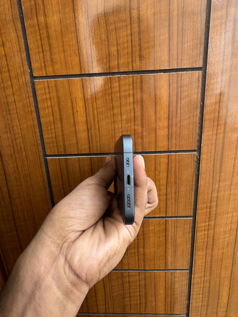 Apple iPhone 12 Pro 2
