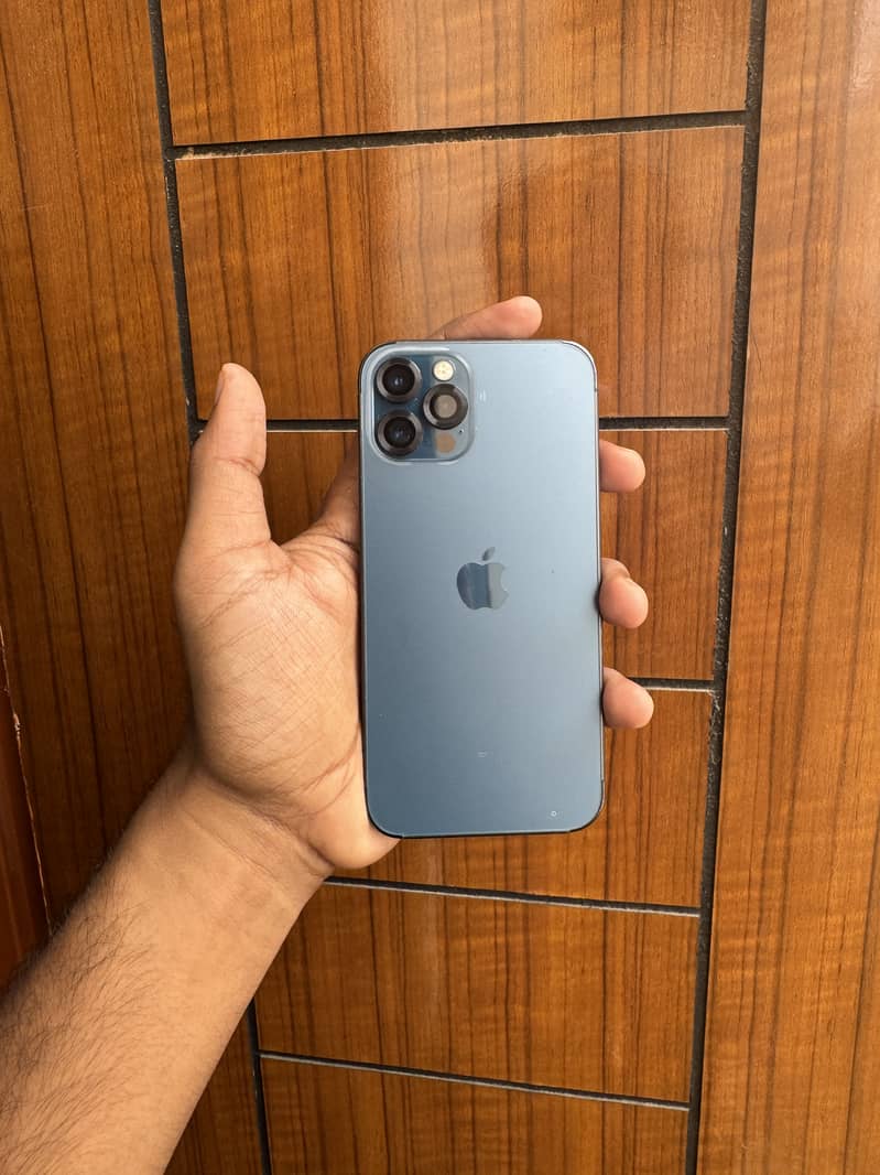 Apple iPhone 12 Pro 4