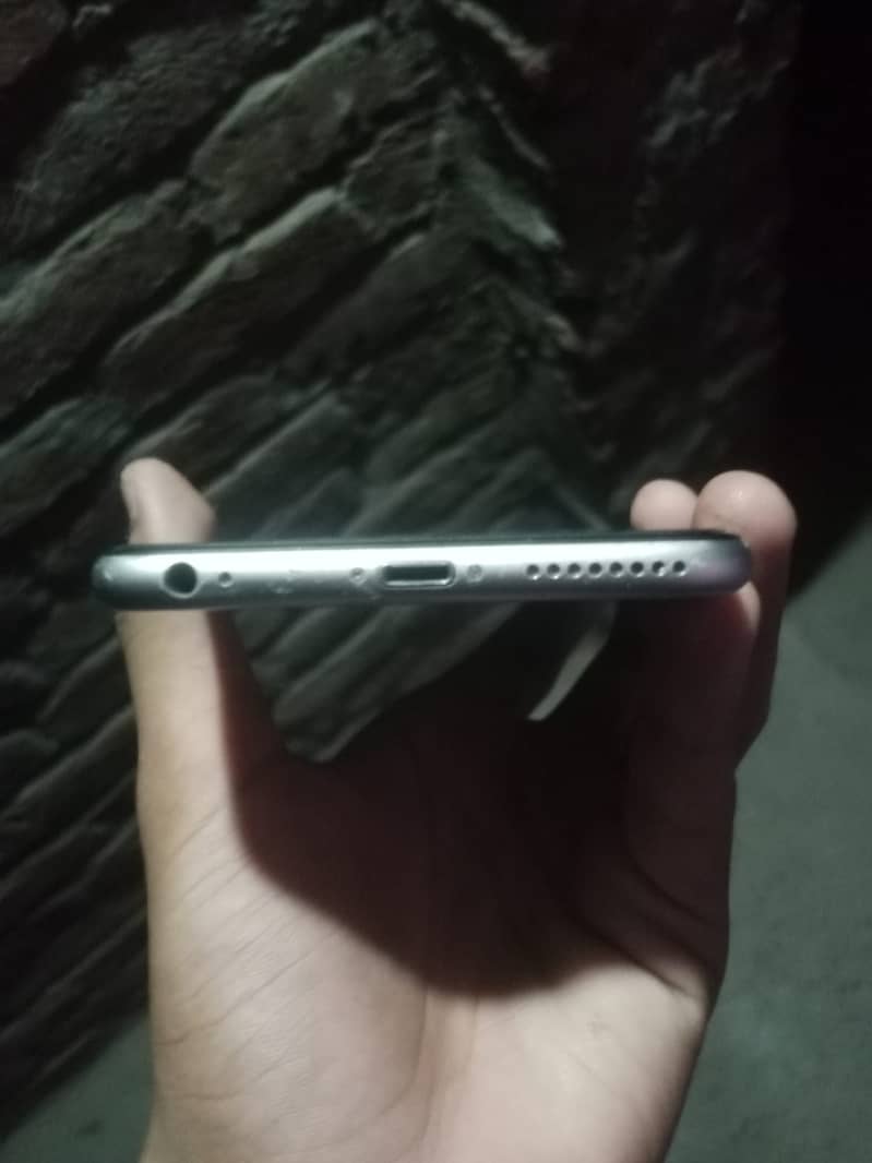 Apple iPhone 6S Plus 1