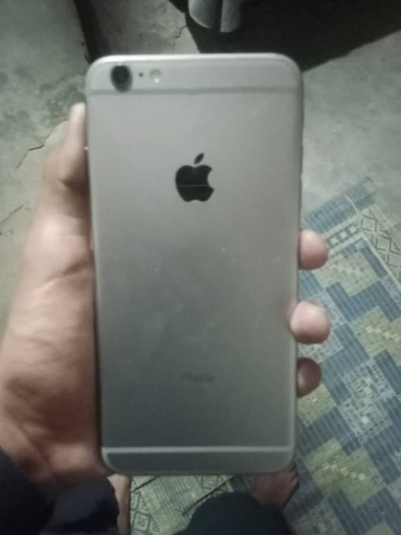 Apple iPhone 6S Plus 4