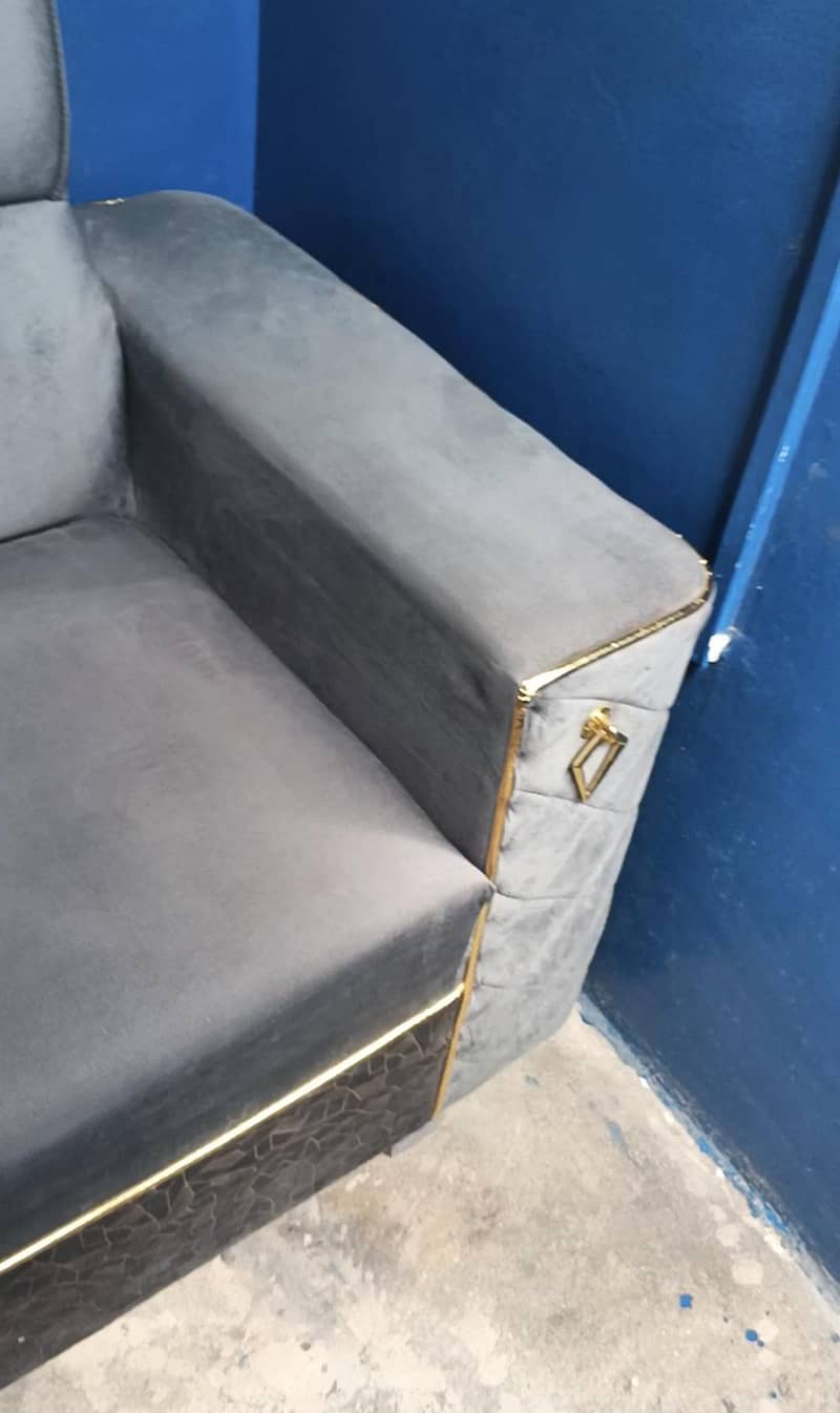 sofa set 0