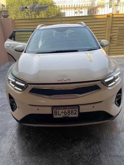 KIA Stonic EX 2022 – Premium Compact SUV
