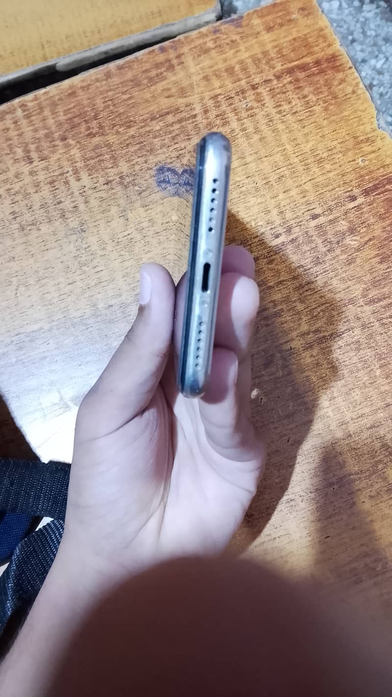 Apple iPhone X 2