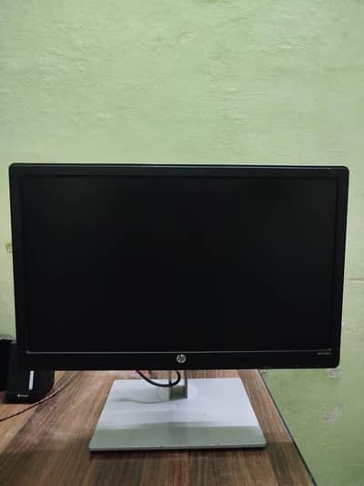 HP LV2011 20" LED Monitor | Excellent Condition |