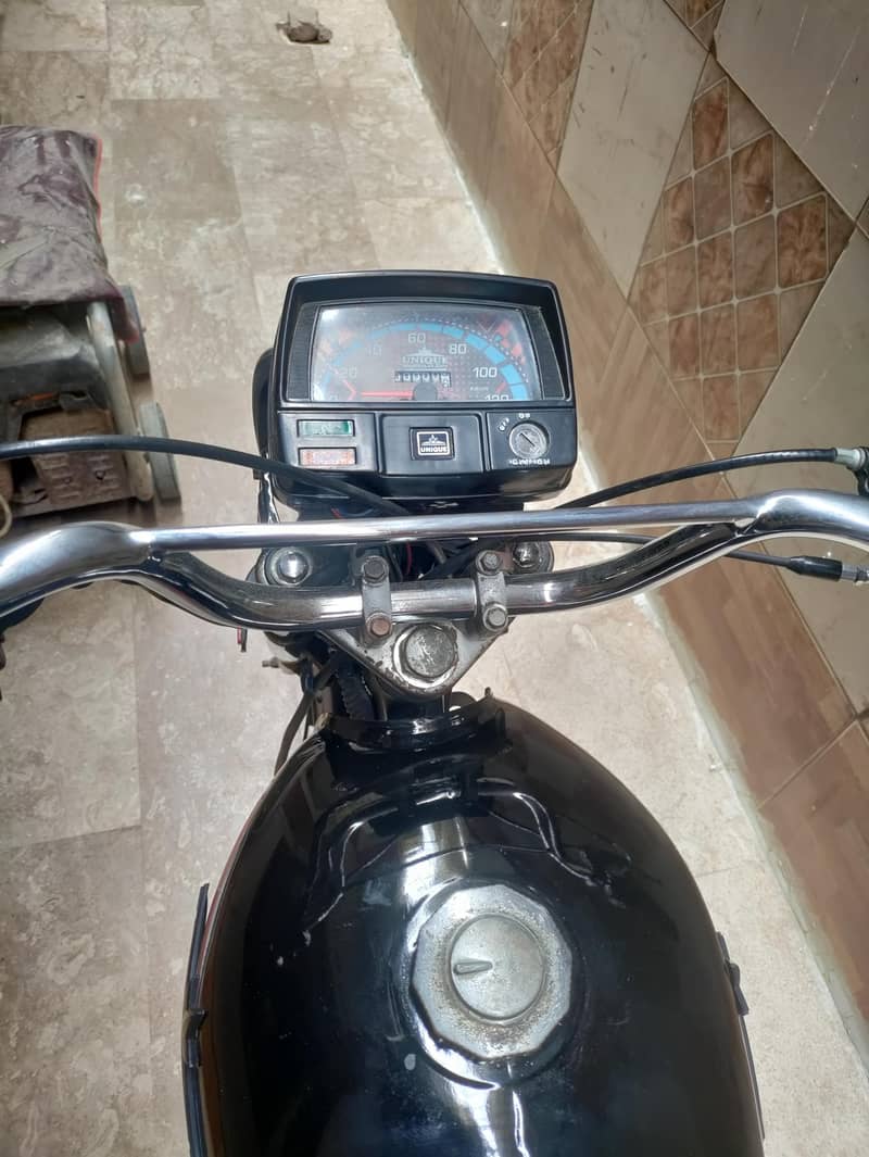 Unique CD 70 1