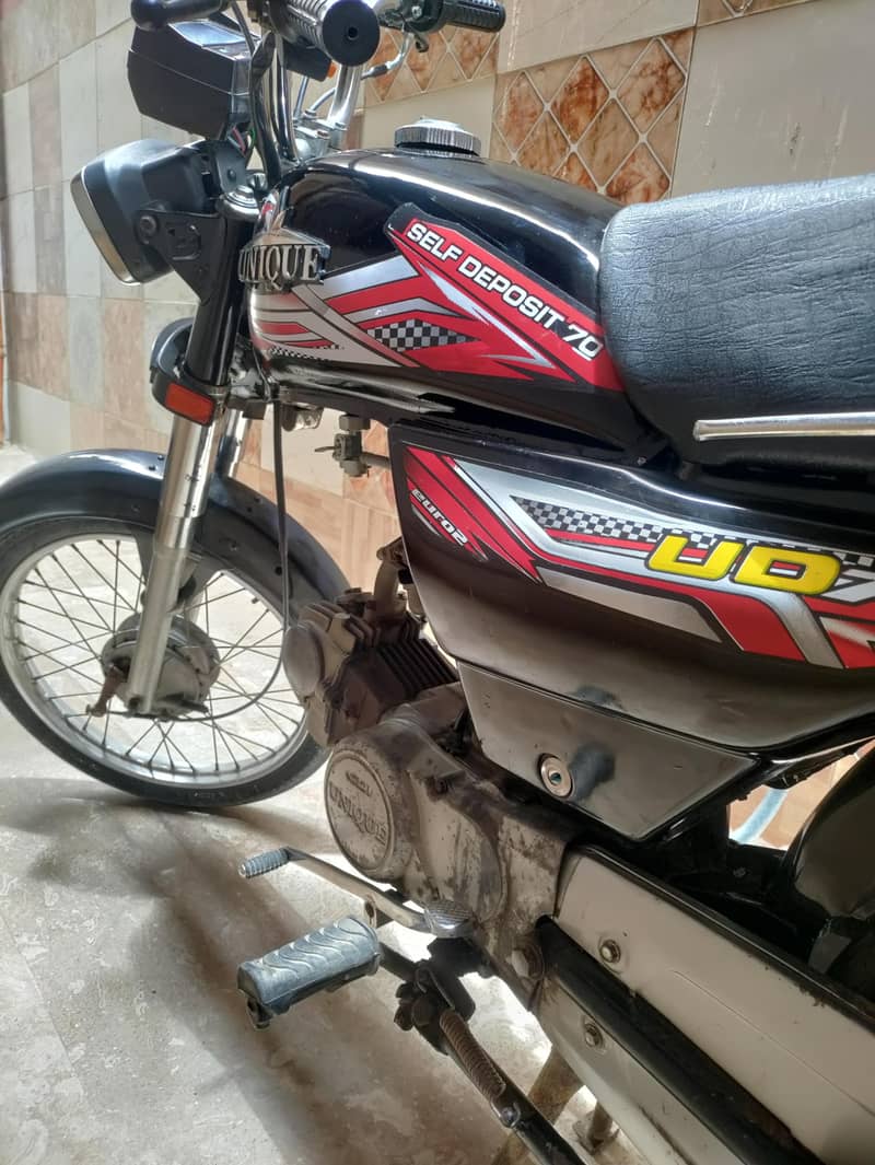 Unique CD 70 5