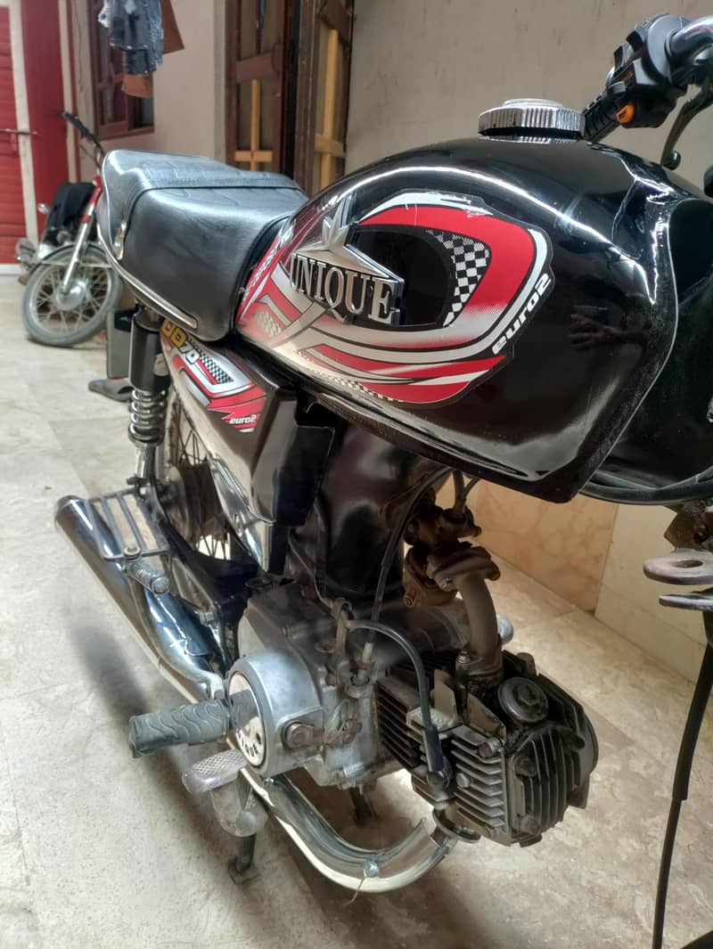 Unique CD 70 10