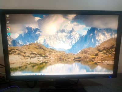 gaming PC for sale like new with led