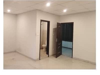Area 350 Square Feet Brand New Corporation Office Available For Rent In Main Boulevard Road Gulberg 3 Lahore