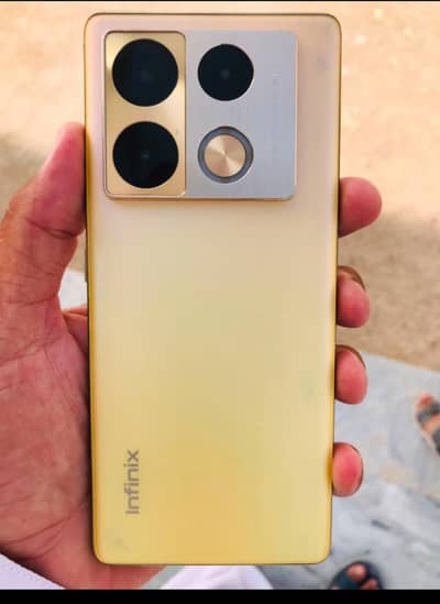 Infinix Note 40 Pro