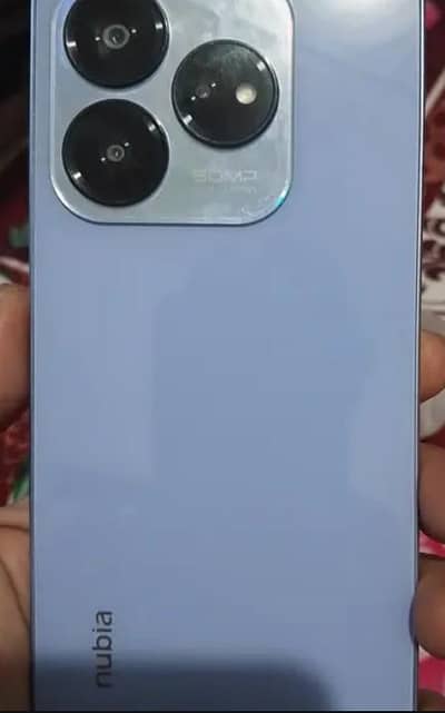 8/256 Zte nubia V60 Design