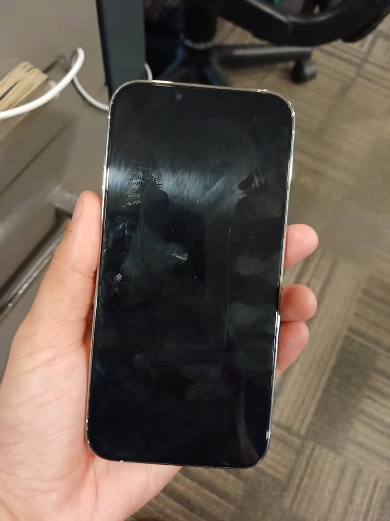 Apple iPhone 13 Pro 1