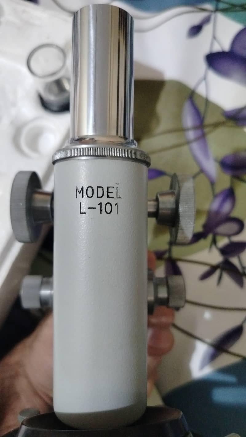 Microscope 1