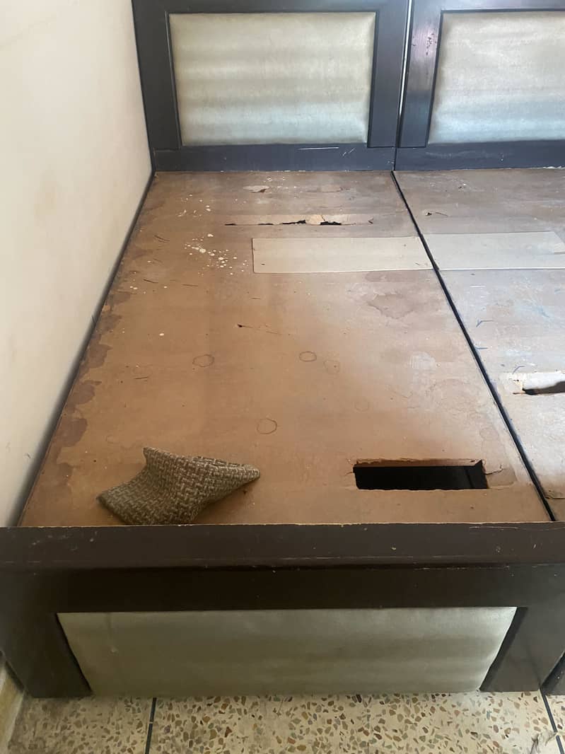 Single beds 1