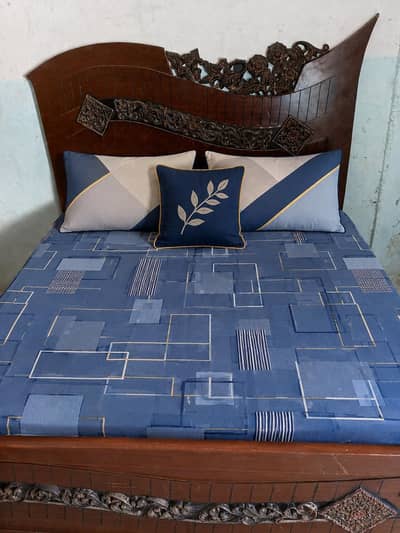Bed ,Almari ,3pcs divider, Dressing table, Affordable price