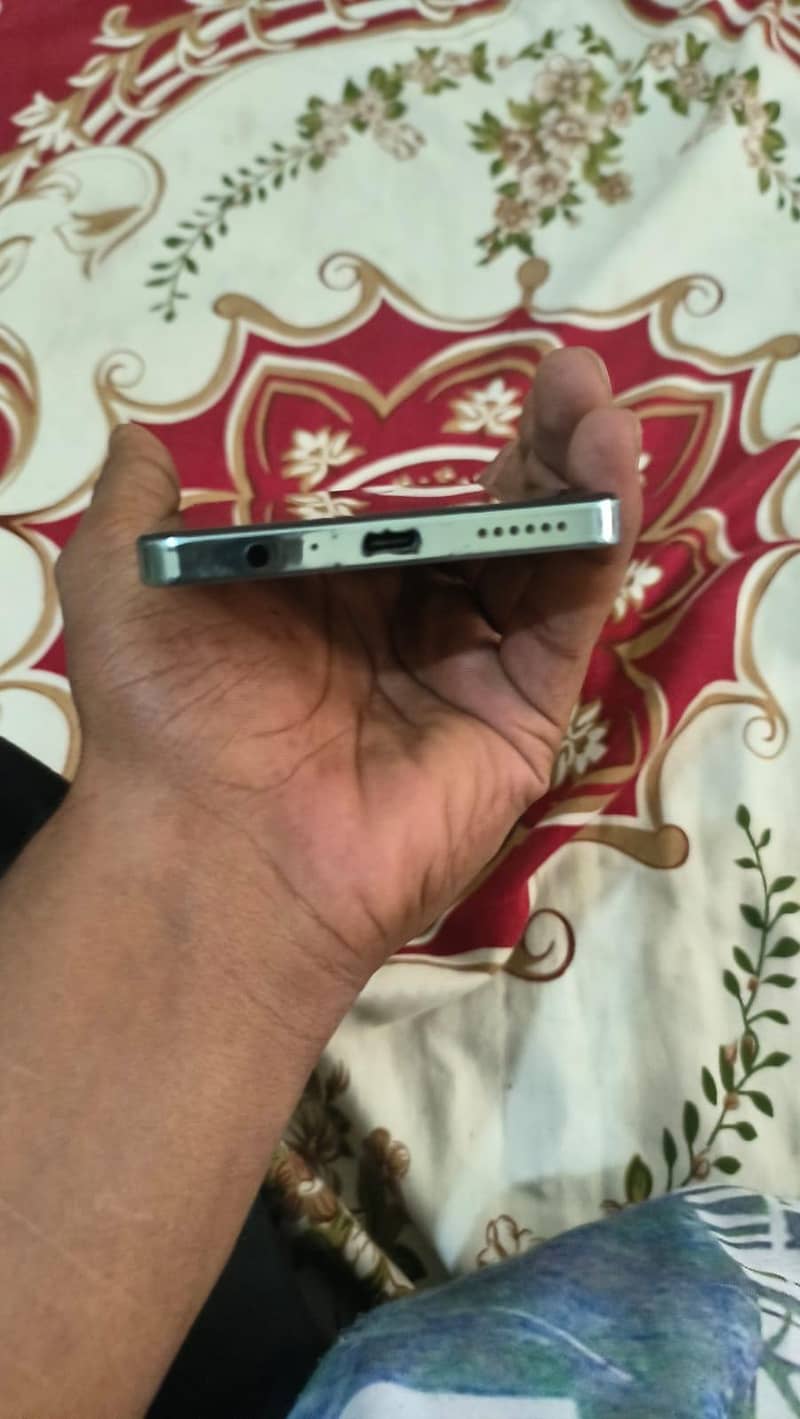 Tecno CAMON 20 1