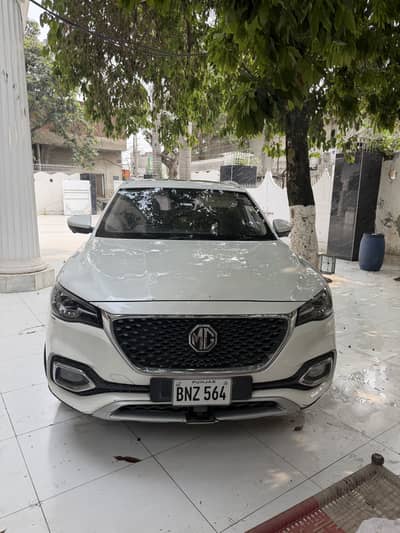 MG HS 2021