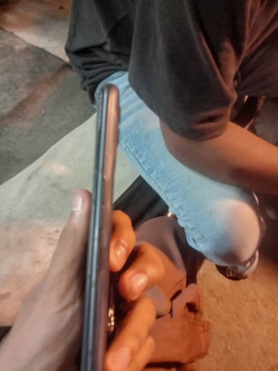 Tecno Spark 7T  4/64 hai box BHI haI isko chahie contact Karen