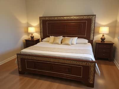 Queen bed