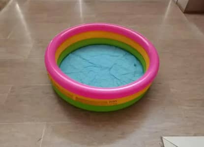 kid swimming pool