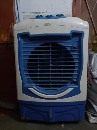 Full Size Cooler All okay