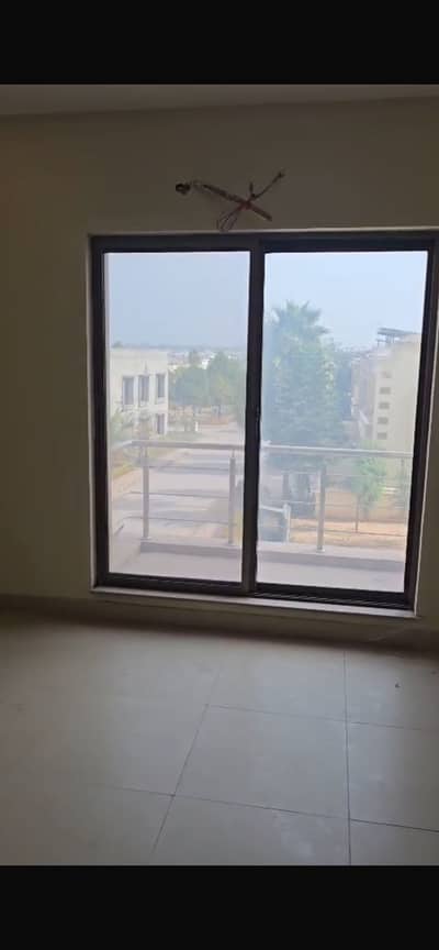 Bahria enclave islamabad cube appartment studio first floor for sale at reasonable price