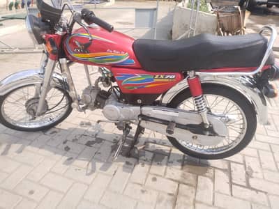 Zymco bike 70cc in original condition urgent for slale