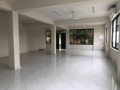 3700 Sqft Ready to Move Ground Floor Office Availabel For Rent in I-9