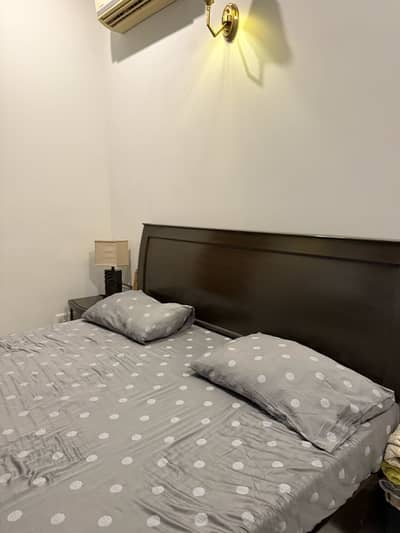 Bed set, Chester , side tables