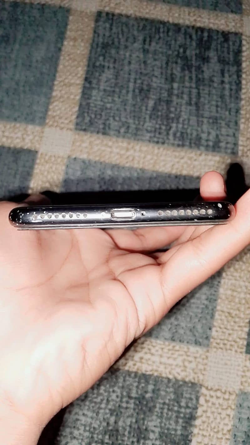 Apple iPhone 7 Plus 3