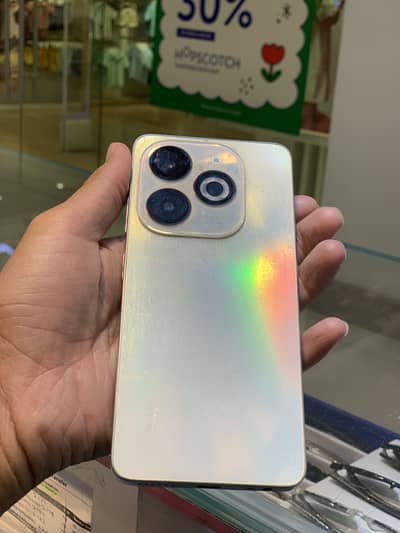 Infinix Smart 8 Pro
