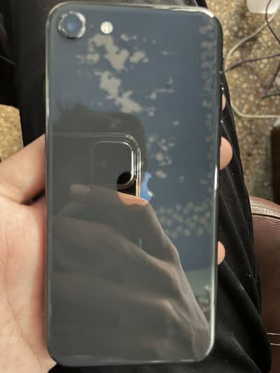 Apple iPhone SE