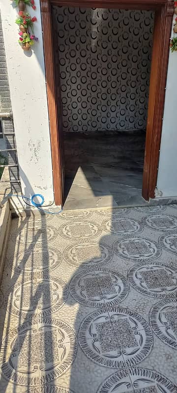 Ideal location solid construction 10